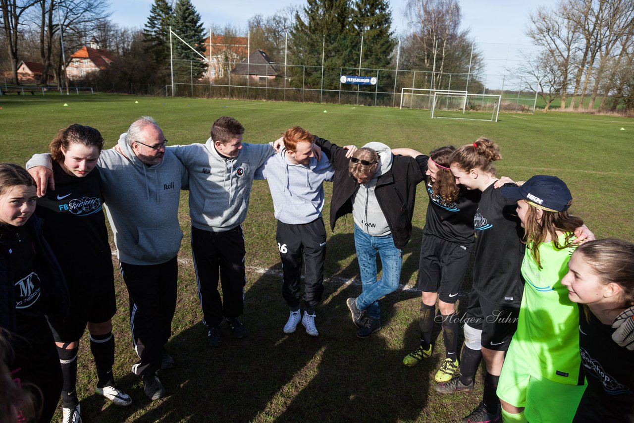 Bild 324 - C-Juniorinnen SV Steinhorst/Labenz - TSV Friedrichsberg-Busdorf : Ergebnis: 5:0